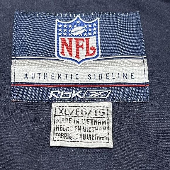 New England Patriots NFL Jacket Men XL Blue Reebok Sideline Lightweight Reflect - Picture 2 of 13